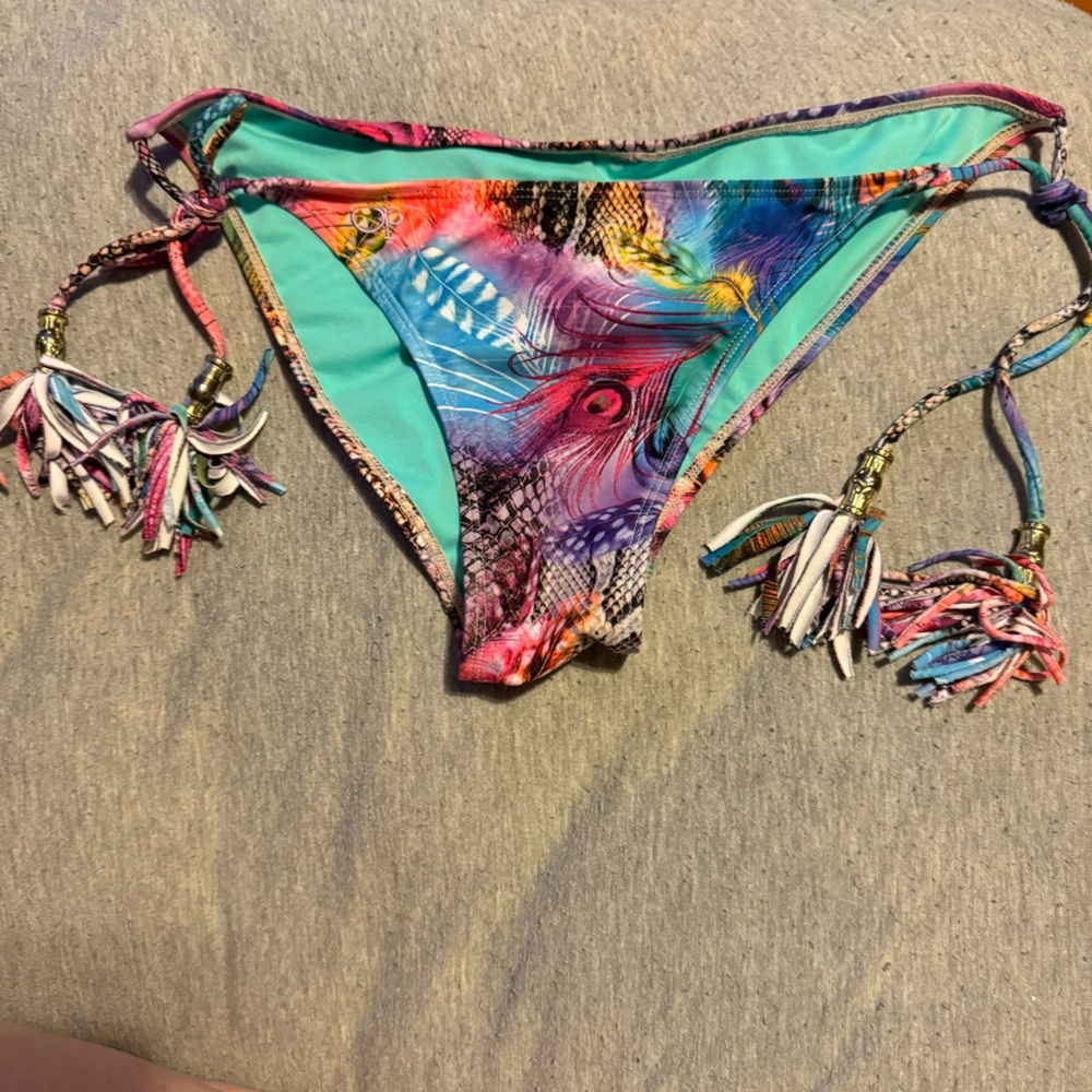 Bikini bottom
